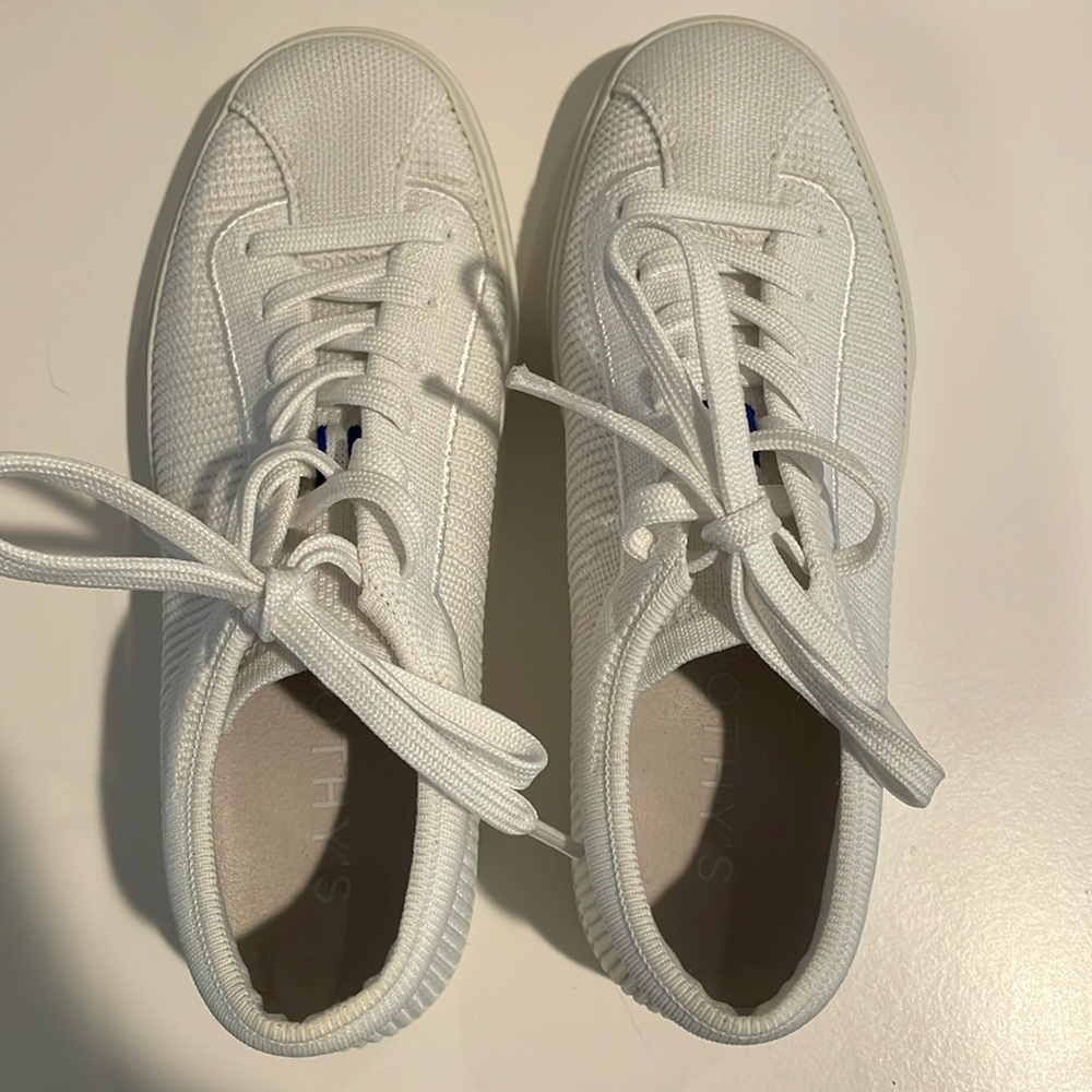 White Rothy’s The Lace Up Sneakers - Size 6